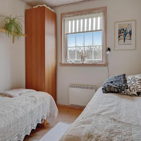 Three-bedroom Holiday In Prázdninový dům Løkken