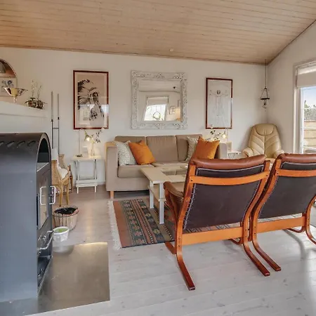Three-bedroom Holiday In * Løkken